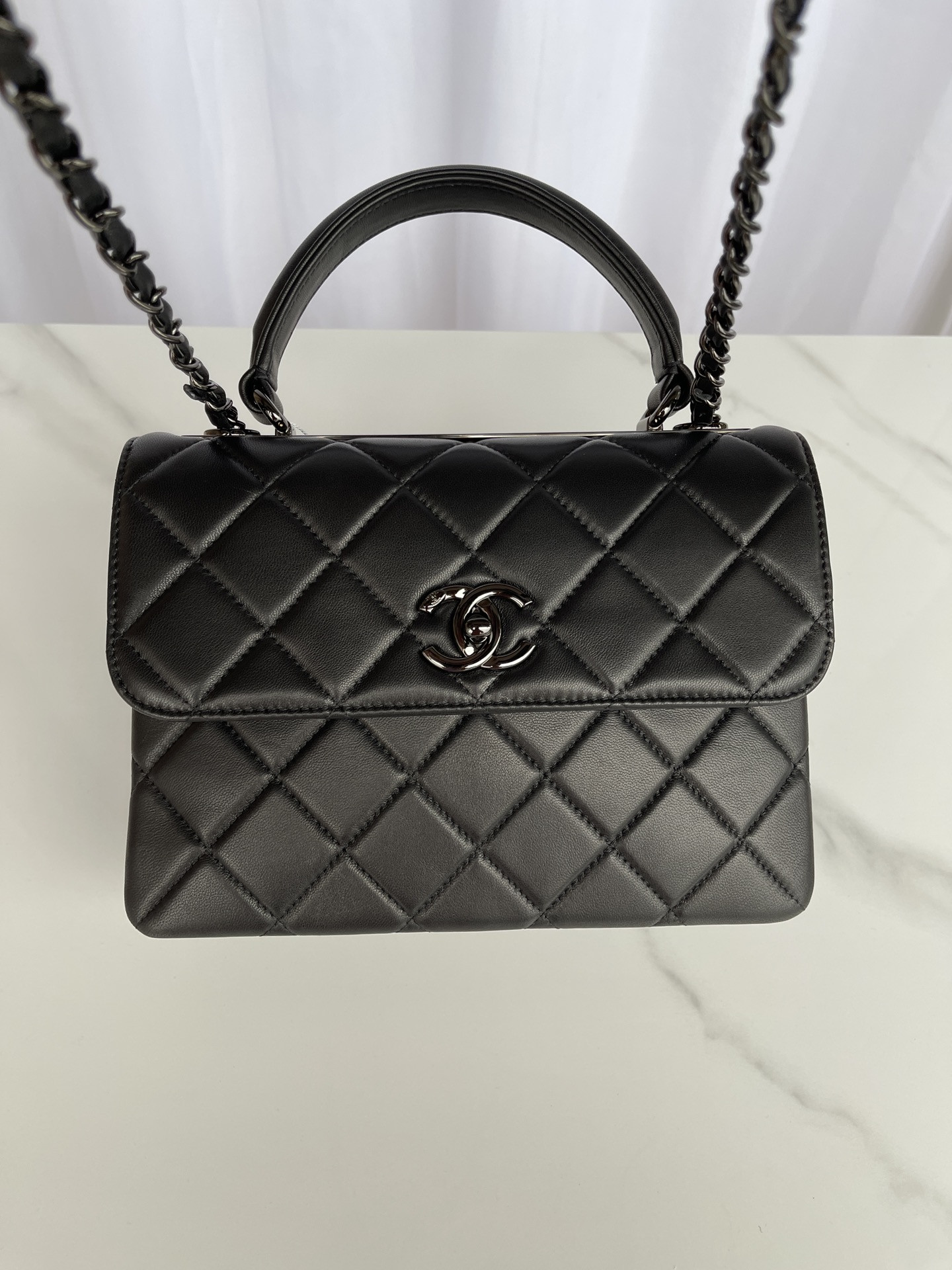 CHANEL FLAP BAG WITH TOP HANDLE BLACK 6.6 × 9.8 × 4.7 in