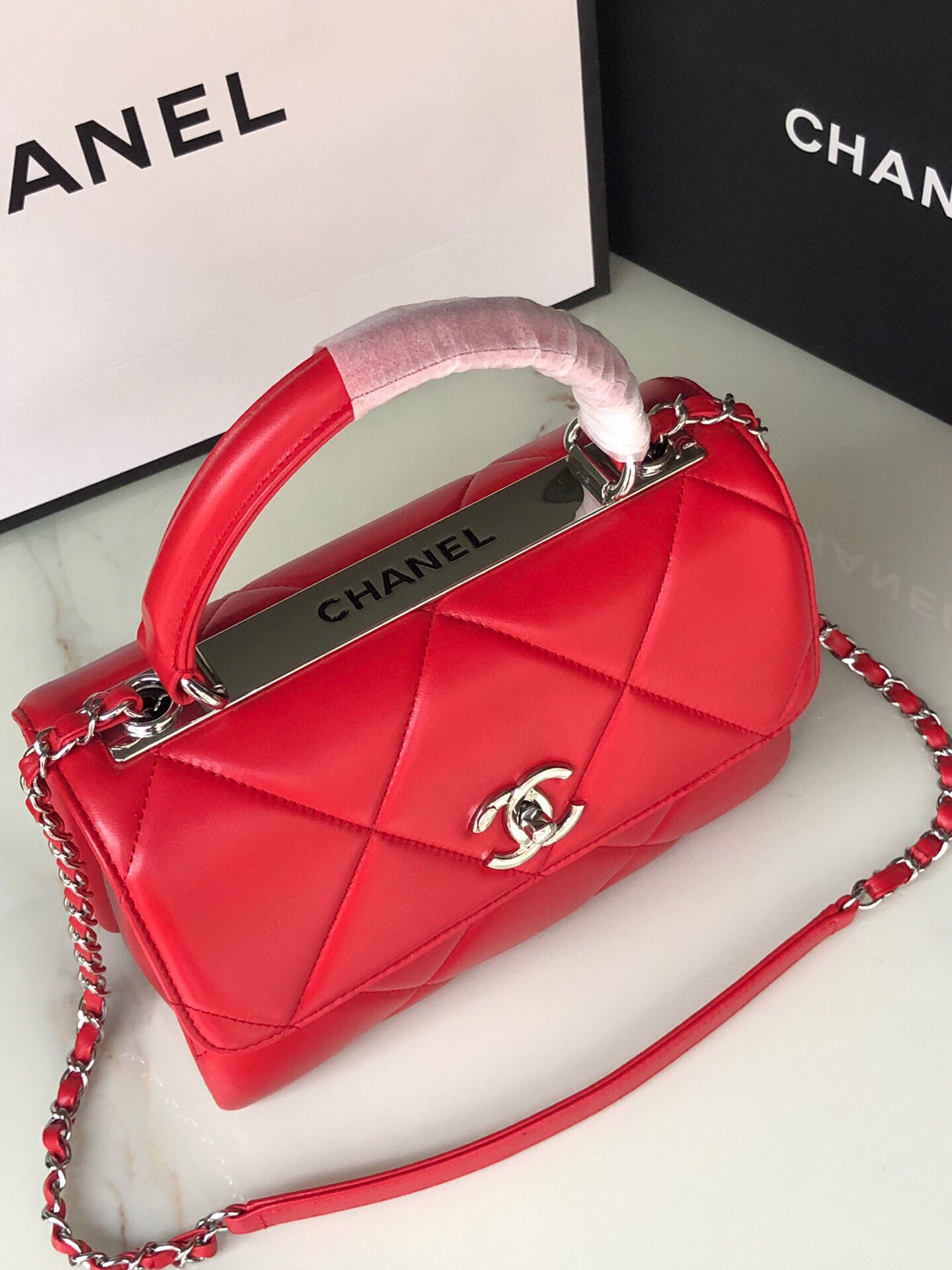 CHANEL FLAP BAG WITH TOP HANDLE 6.6 × 9.8 × 4.7 in