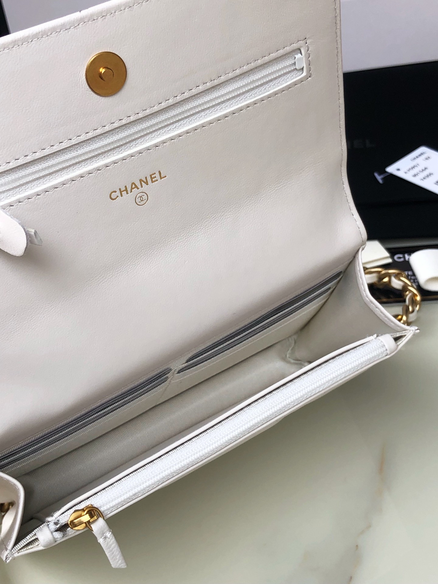 CHANEL CLASSIC WALLET ON CHAIN 4.8 × 7.5 × 1.4 in