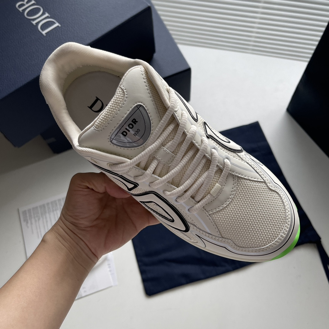 UA Dior B30 Sneaker