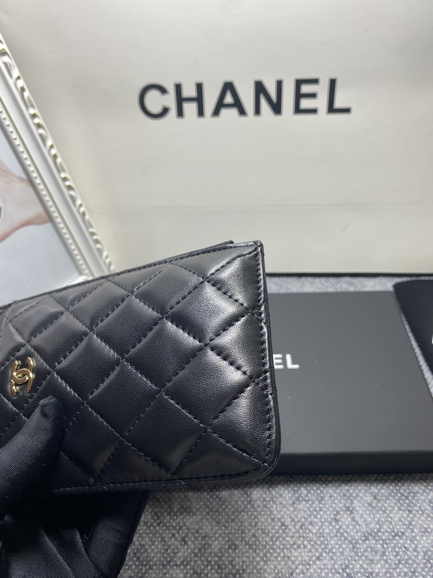 CHANEL LONG ZIPPED WALLET 19-11cm