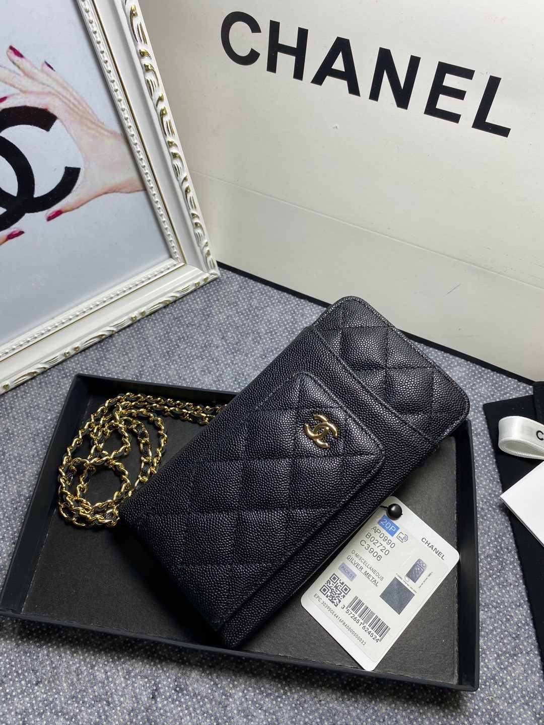 CHANEL LONG ZIPPED WALLET 19-11cm