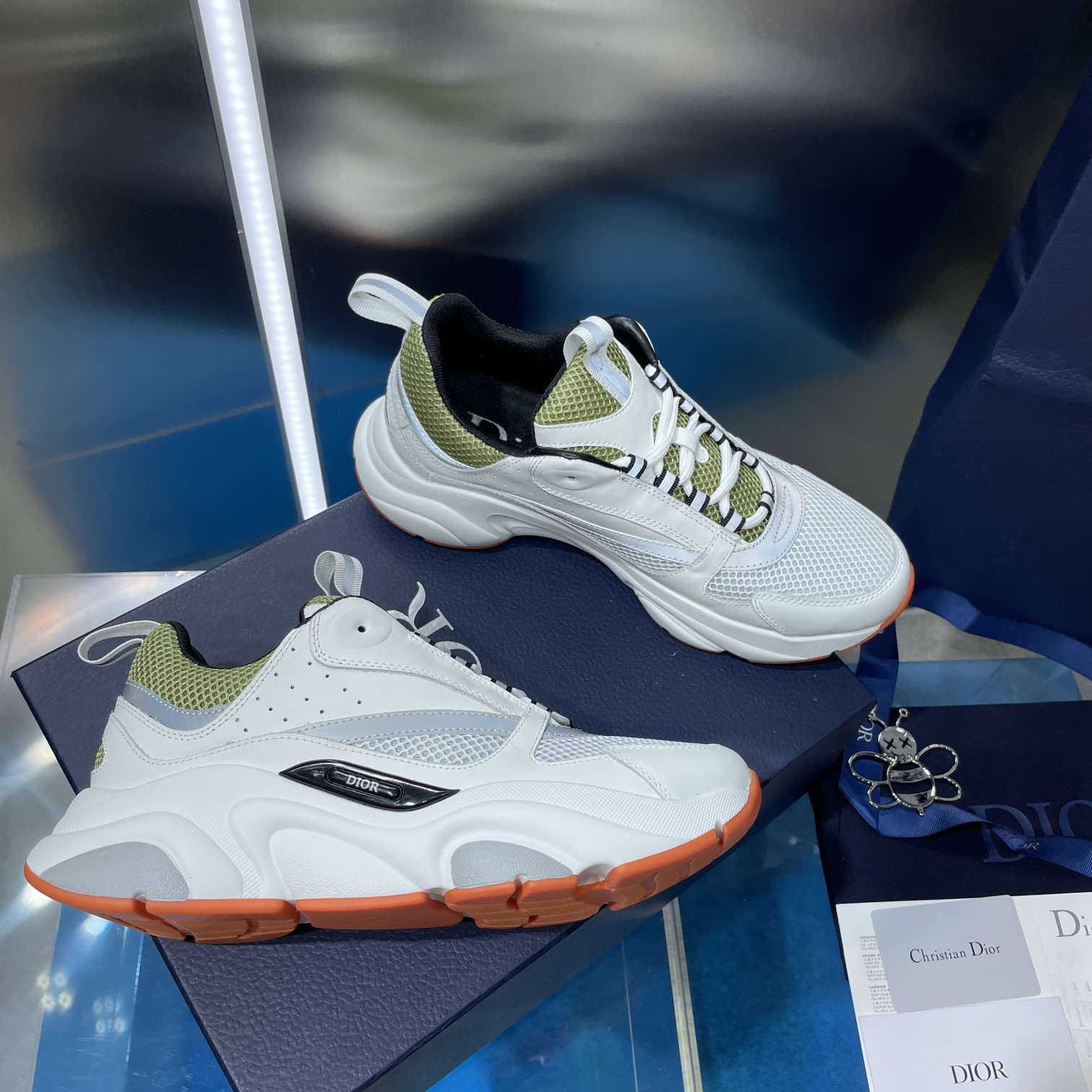 UA Dior B22 white and green Sneaker