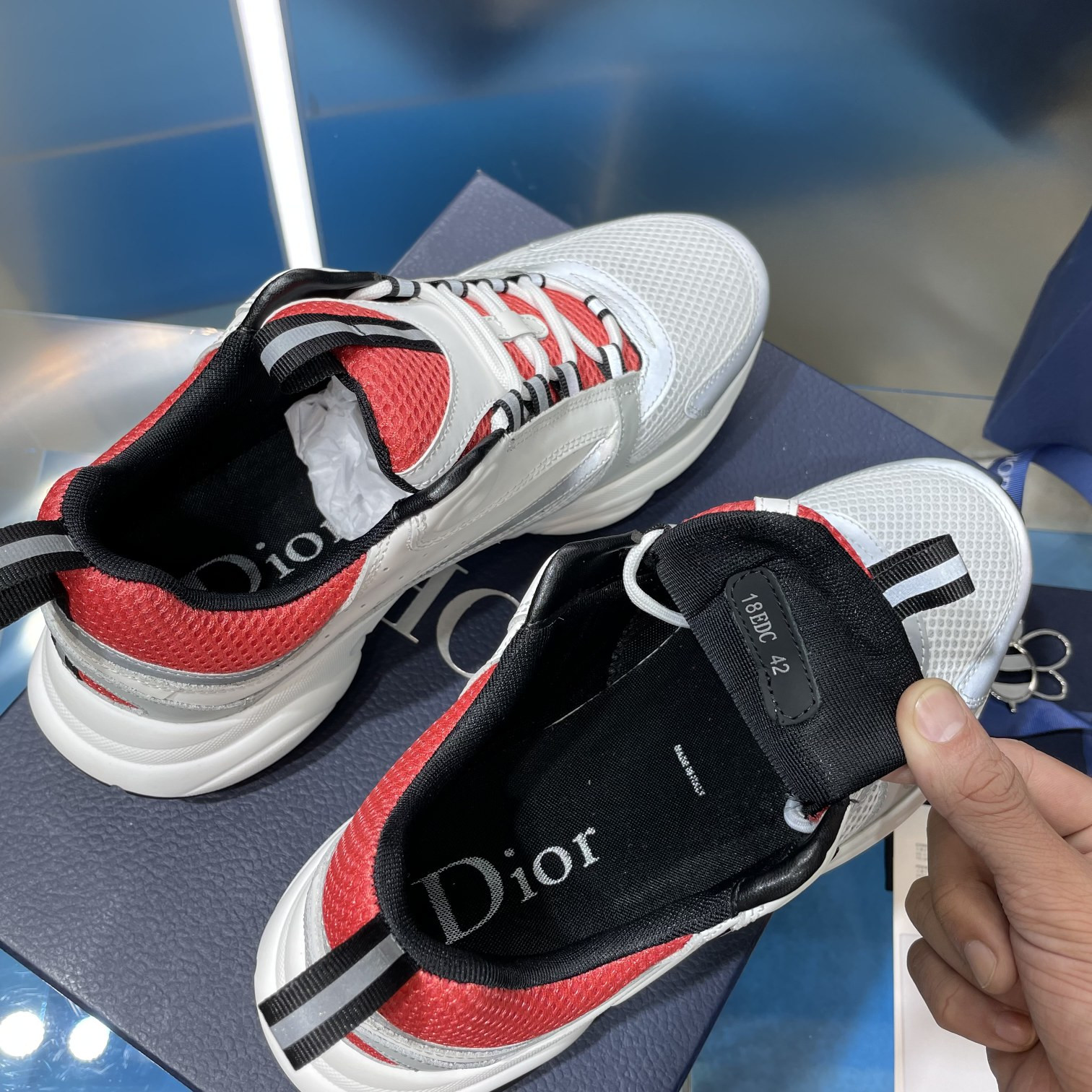UA Dior B22 white and red Sneaker