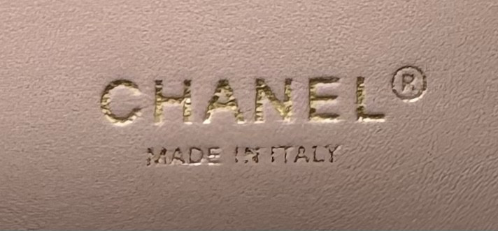 CHANEL CLASSIC 11.12 HANDBAG  4.7 × 7.8 × 2.3 in