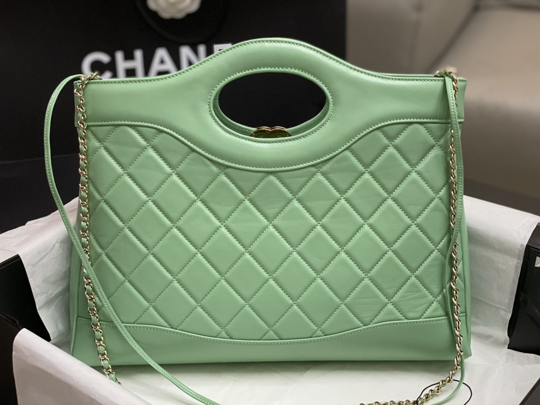 CHANEL  SHOPPING BAG Shiny Lambskin & Gold-Tone Metal Light green 35x39x8cm