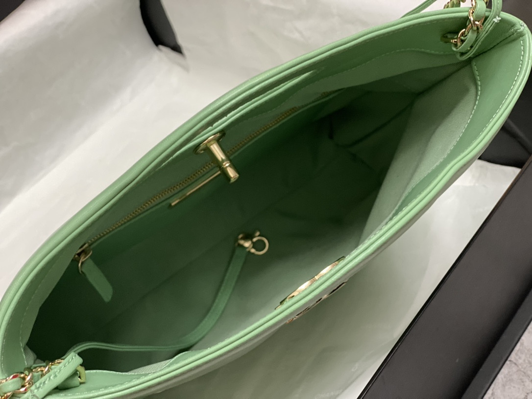 CHANEL SHOPPING BAG Shiny Lambskin & Gold-Tone Metal Light green 11.7 × 11.3 × 3.5 in