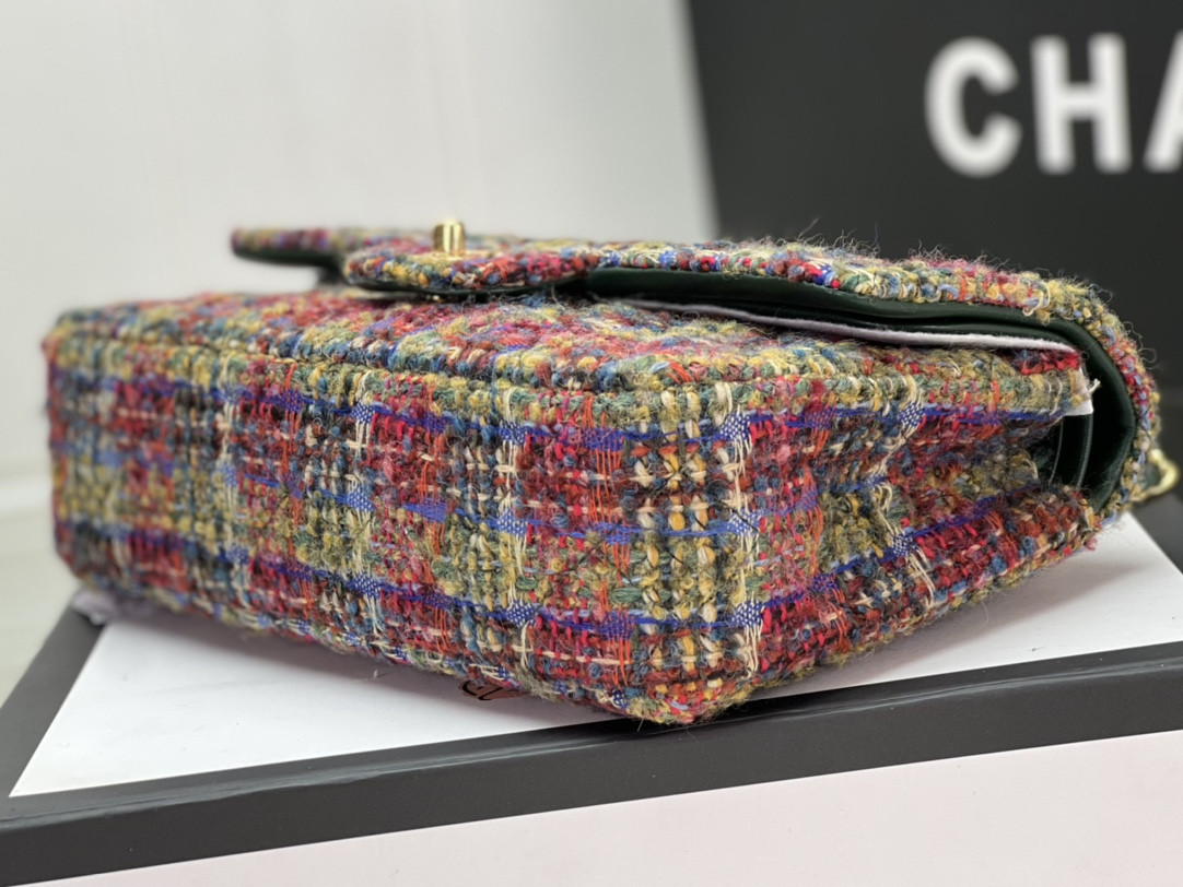 CHANEL CLASSIC 11.12 HANDBAG Tweed & Gold-Tone Metal   6 × 9.9 × 2.5 in