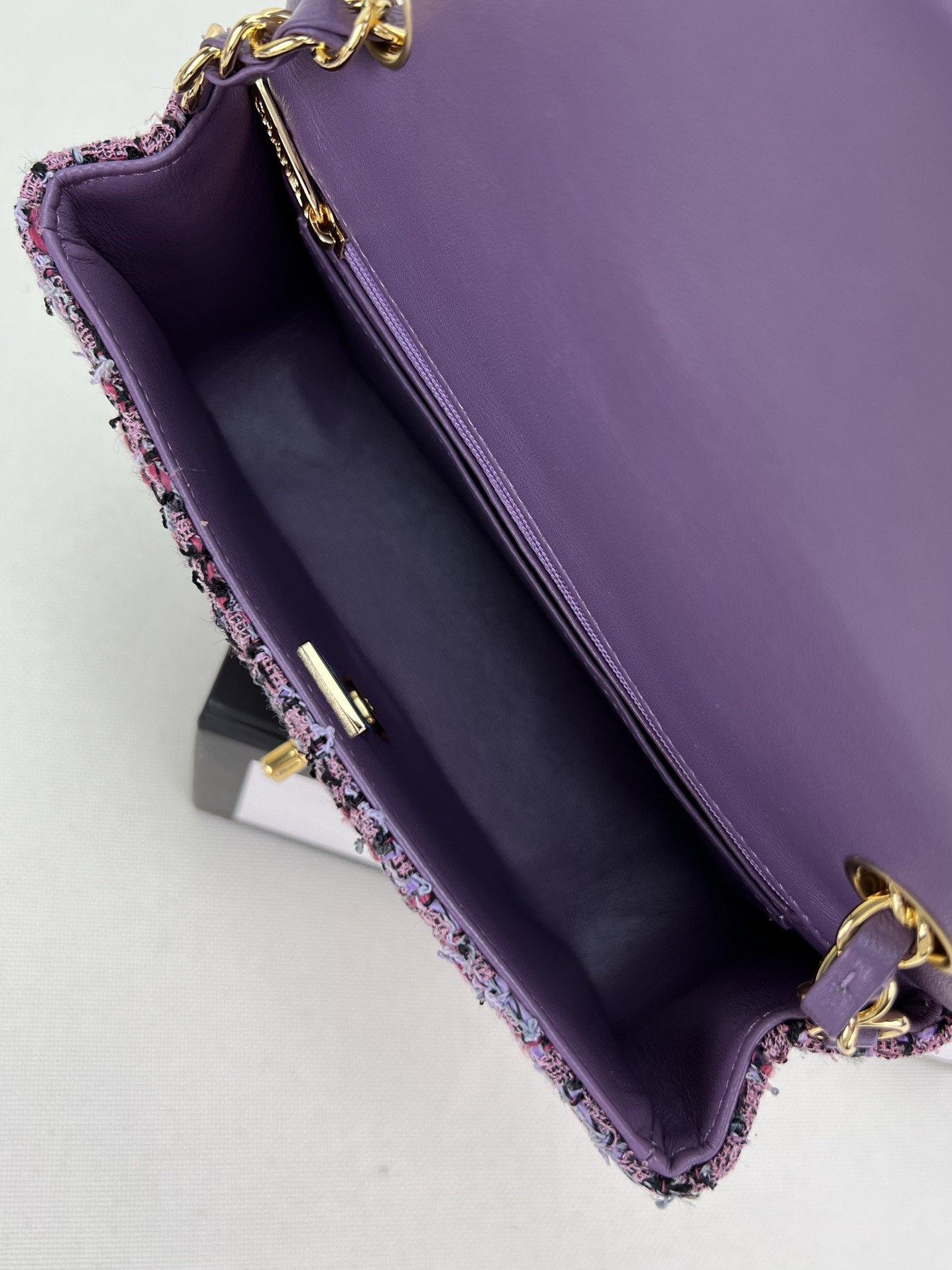 CHANEL MINI CLASSIC 11.12 HANDBAG Tweed & Gold-Tone Metal 4.7 × 7.8 × 2.3 in