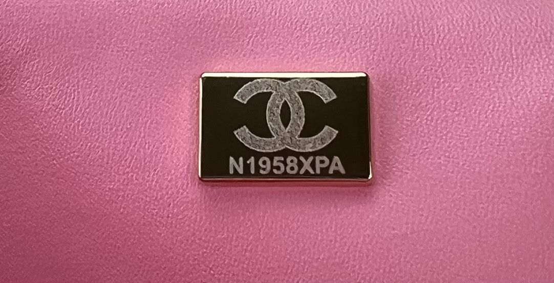 CHANEL MINI CLASSIC 11.12 HANDBAG Tweed & Gold-Tone Metal 4.7 × 7.8 × 2.3 in