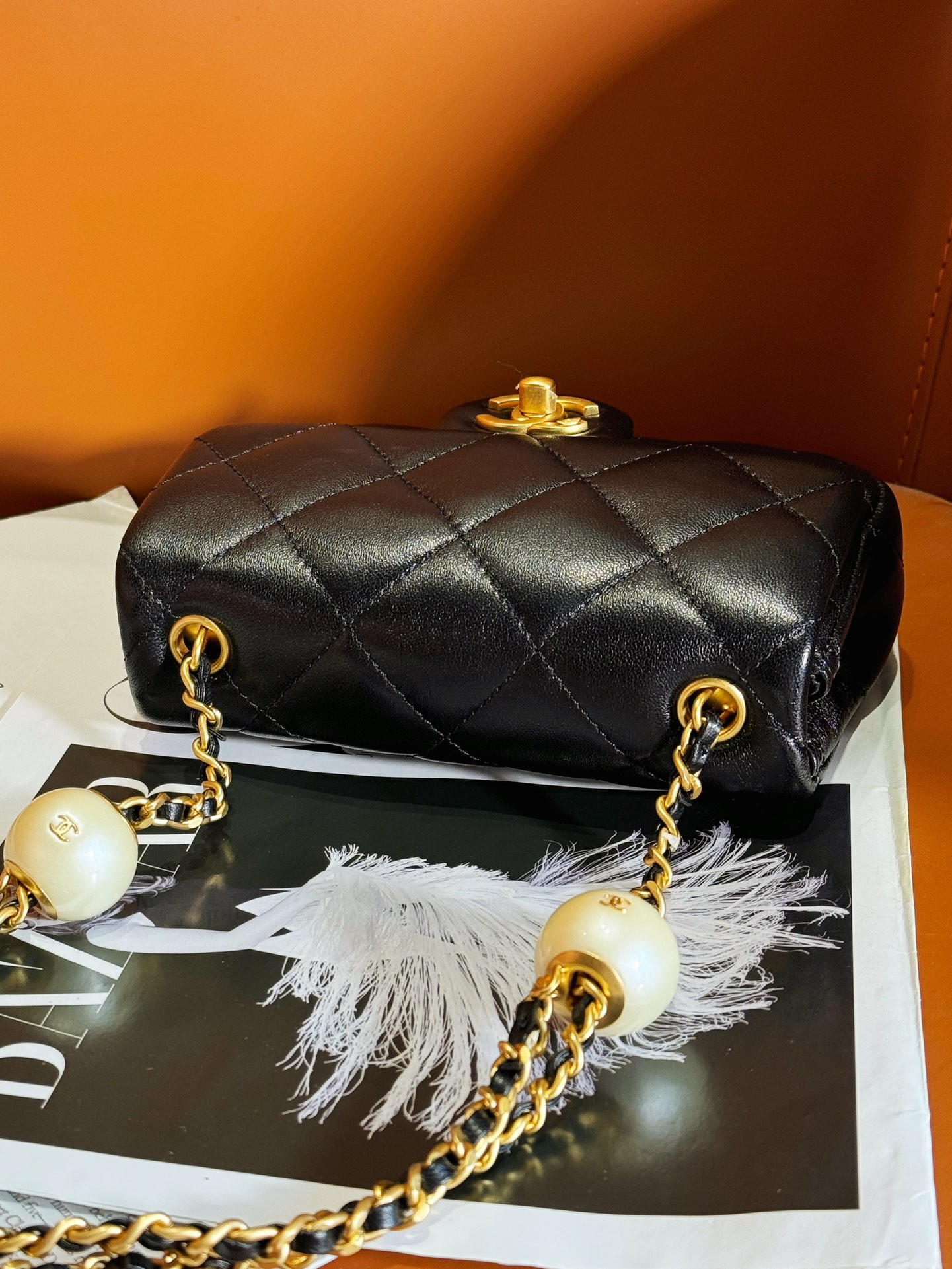 CHANEL MINI CLASSIC HANDBAG Pearl Chain 11.5x17x5cm