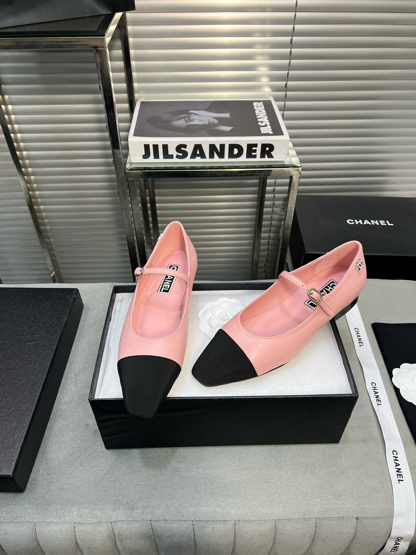 UA CHANEL MARY JANES Lambskin