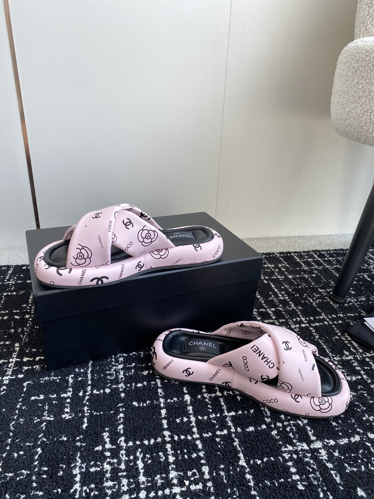 UA CHANEL SLIPPERS