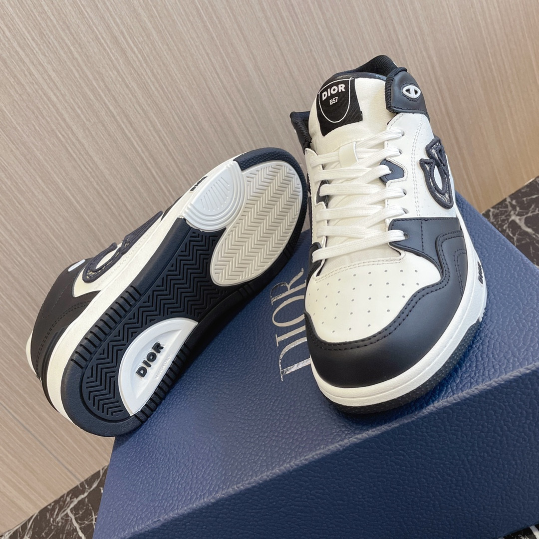 UA DIOR B57 Mid-Top Sneaker Black and White
