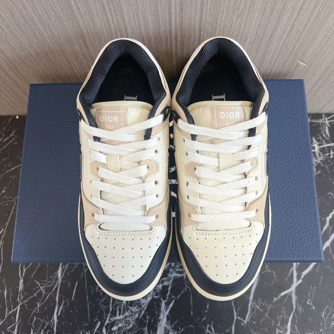 UA DIOR B57 Low-Top Sneaker