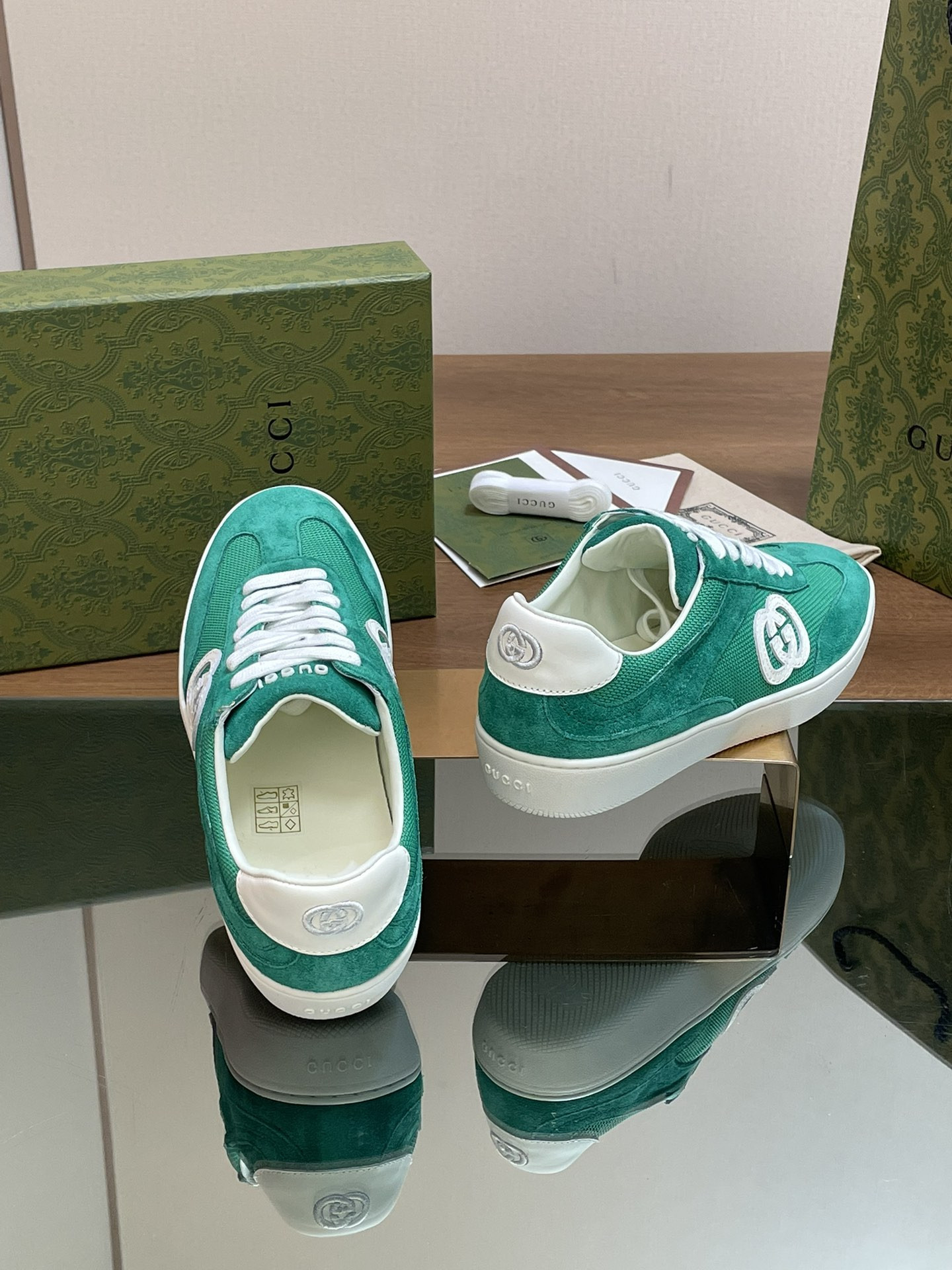 UA GUCCI INTERLOCKING G SNEAKER Green