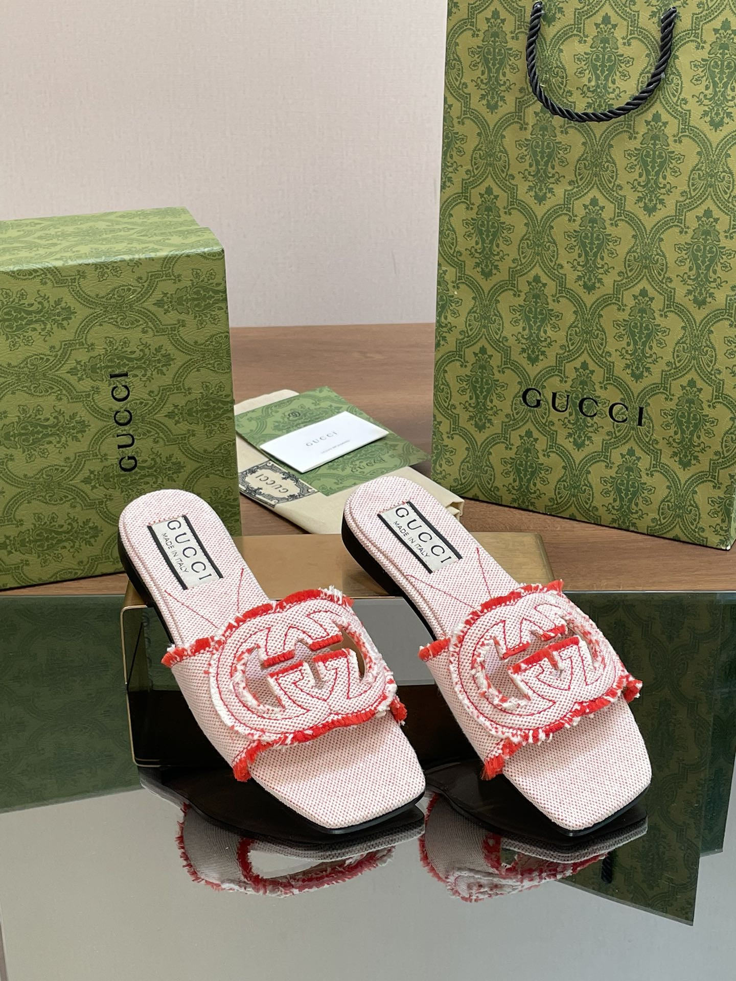 UA GUCCI WOMEN