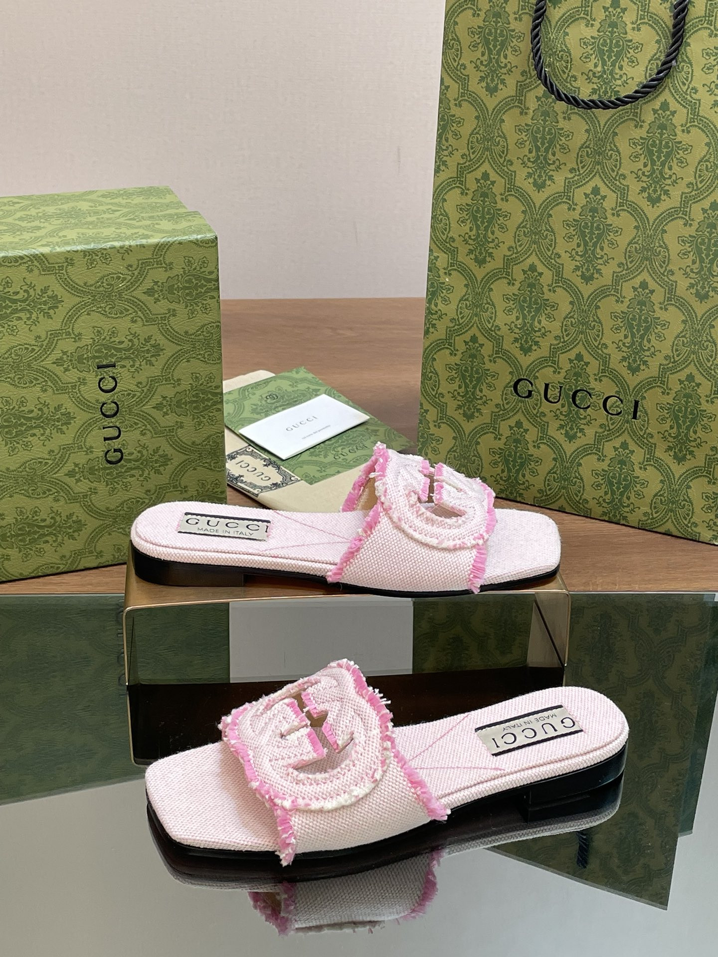 UA GUCCI WOMEN