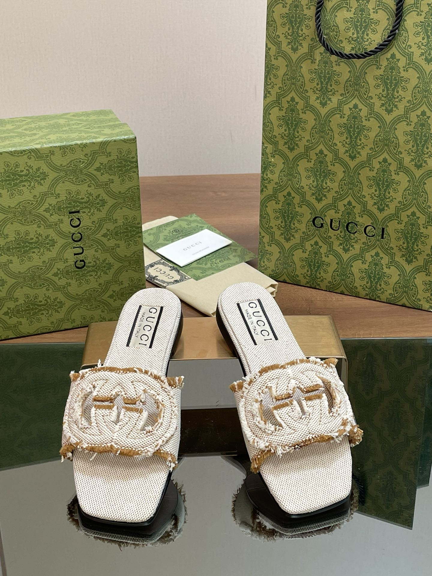 UA GUCCI WOMEN