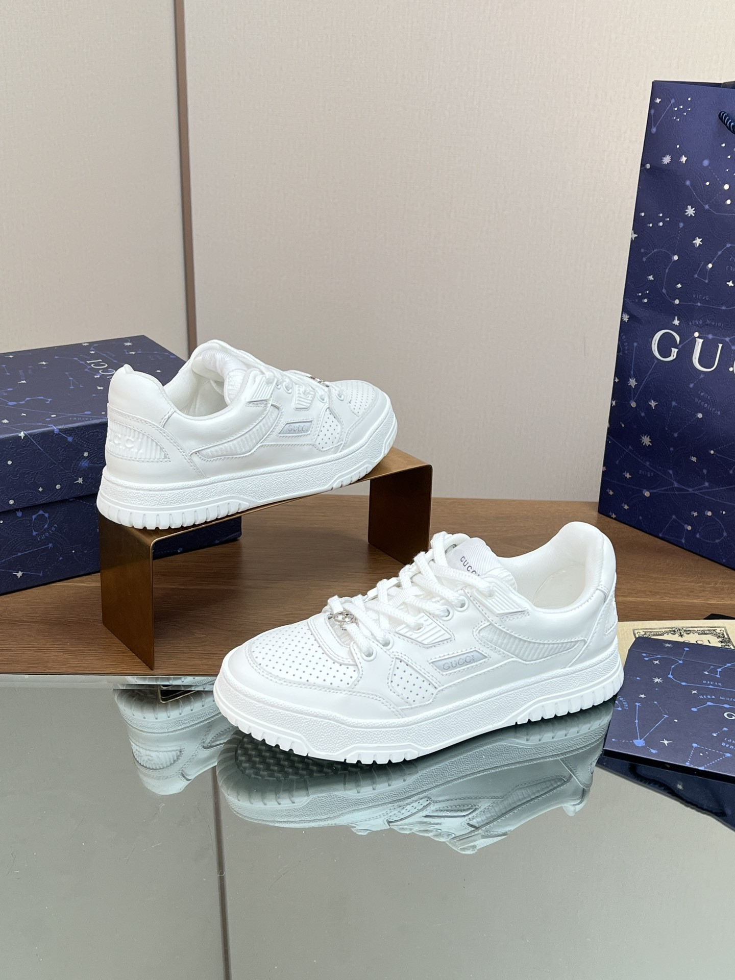 UA GUCCI Low-Top SNEAKER