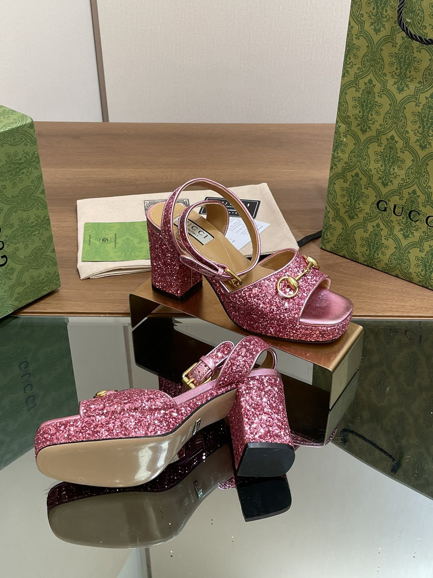 UA GUCCI HORSEBIT PLATFORM SANDAL