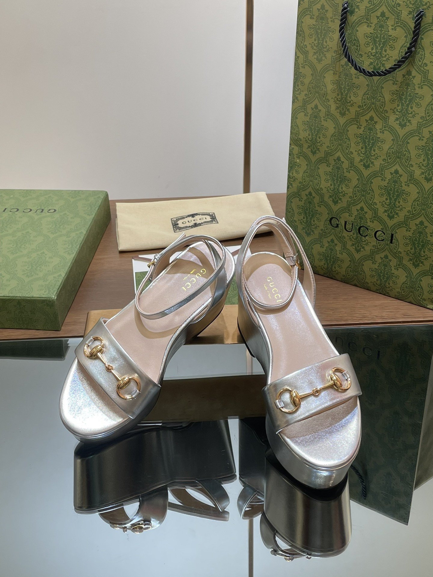 UA GUCCI WOMEN