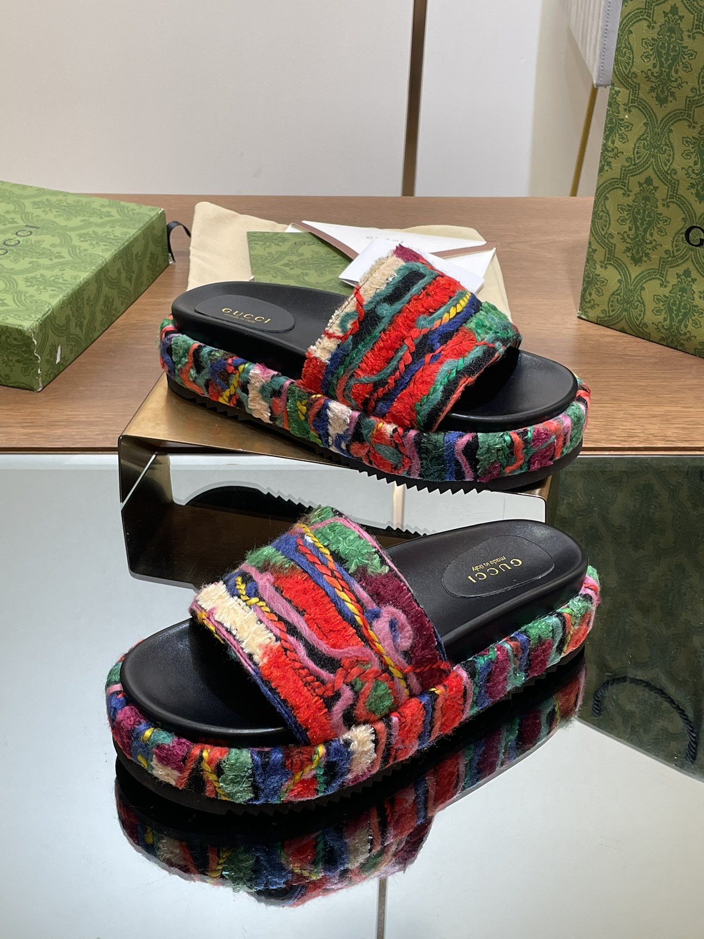 UA GUCCI PLATFORM SLIDE