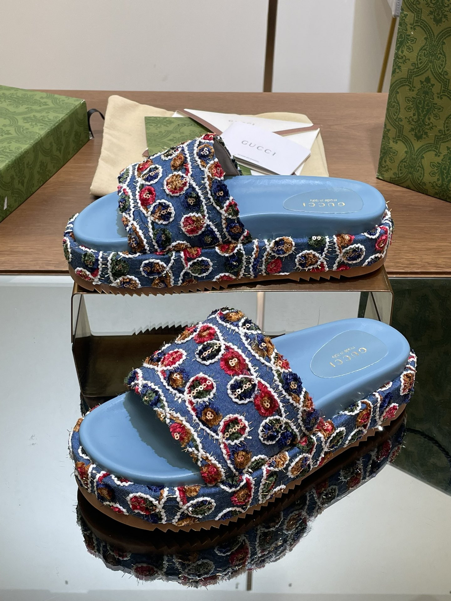 UA GUCCI PLATFORM SLIDE