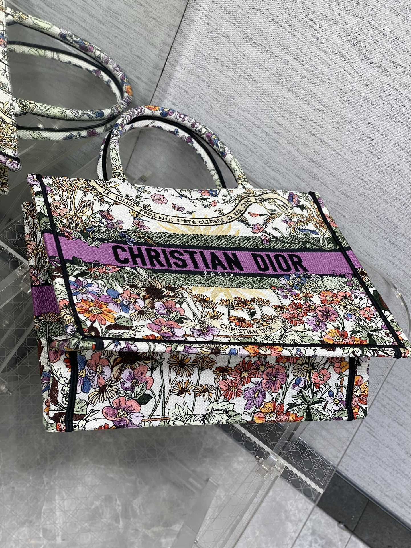 Medium Dior Book Tote  Ecru Multicolor 36 x 27.5 x 16.5 cm