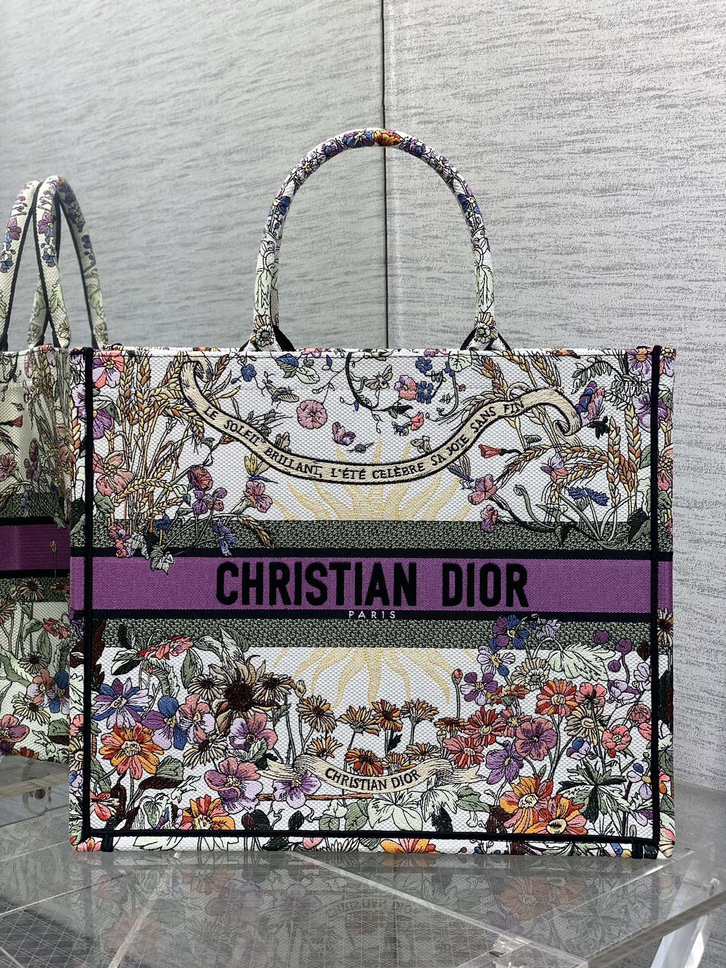 Dior Book Tote  Ecru Multicolor Dior 4 Saisons Été Soleil Embroidery 42 x18 x35cm
