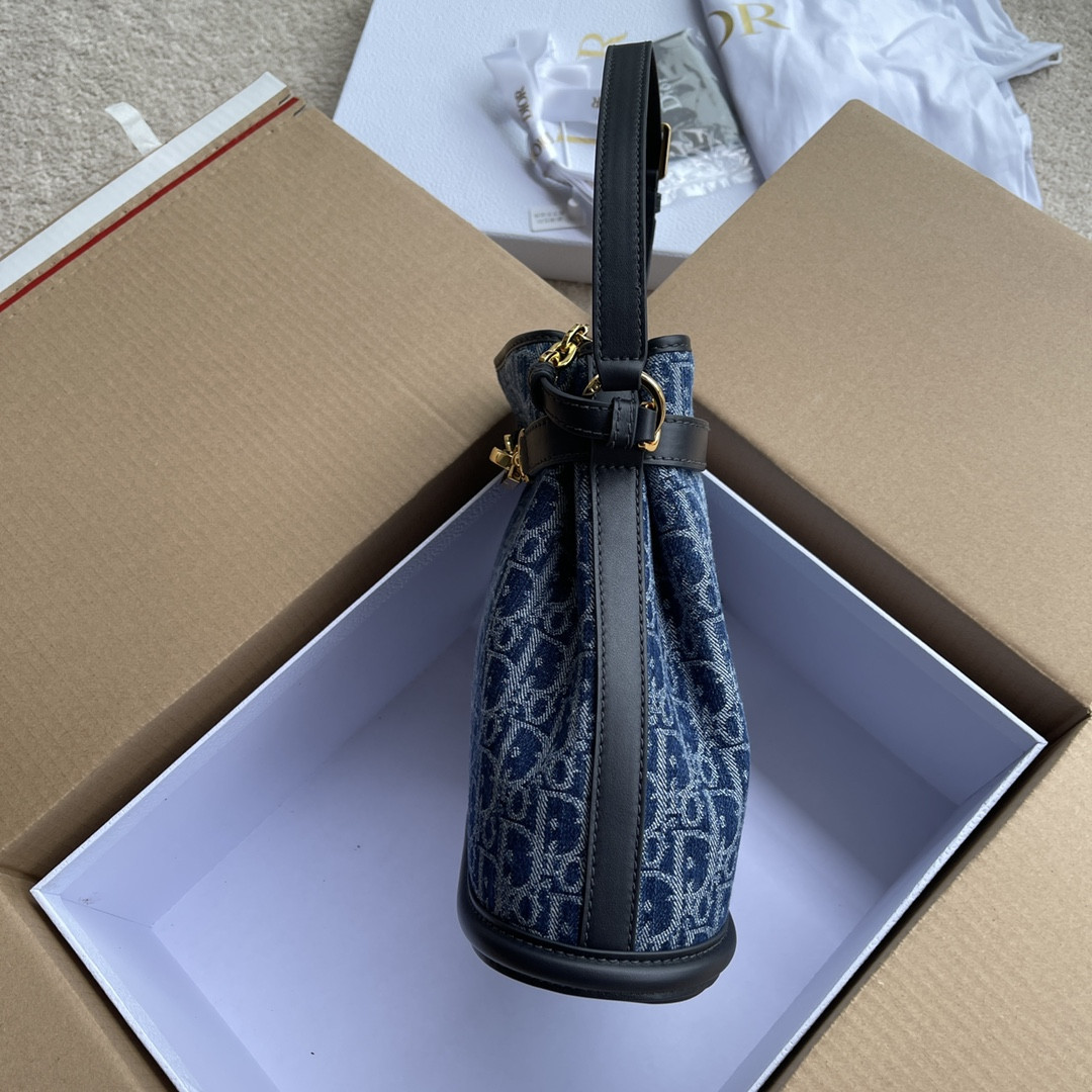 Dior Amber 30Montaigne 24.5×25×11cm