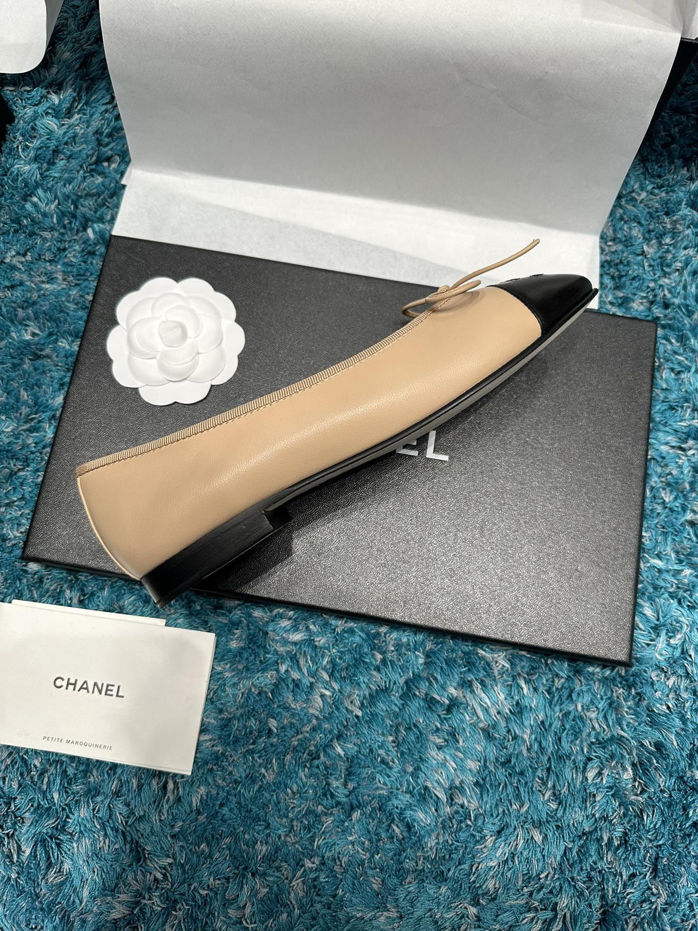 UA CHANEL BALLET FLATS