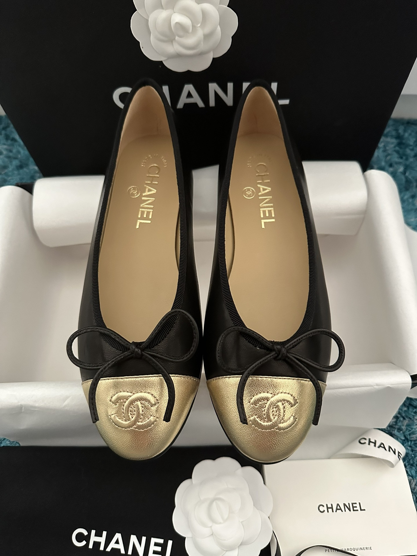UA CHANEL BALLET FLATS