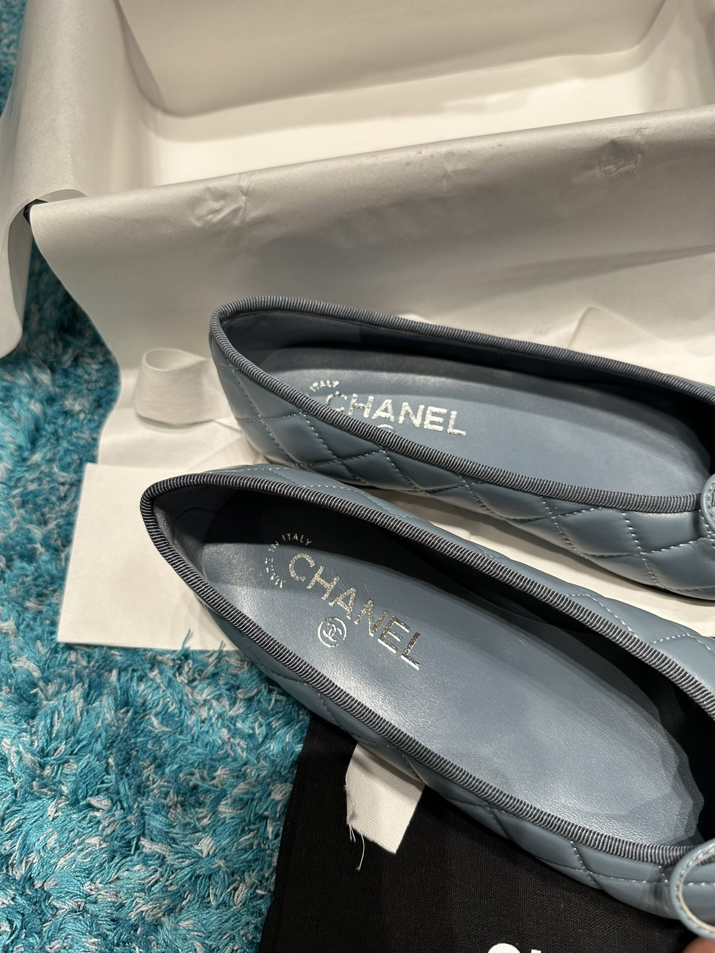 UA CHANEL BALLET FLATS