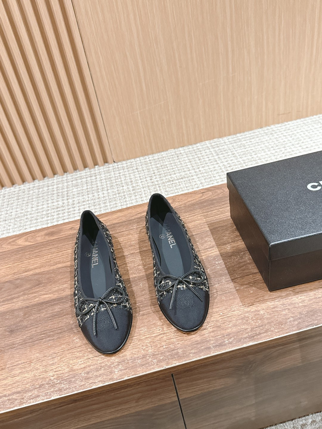 UA CHANEL BALLET FLATS