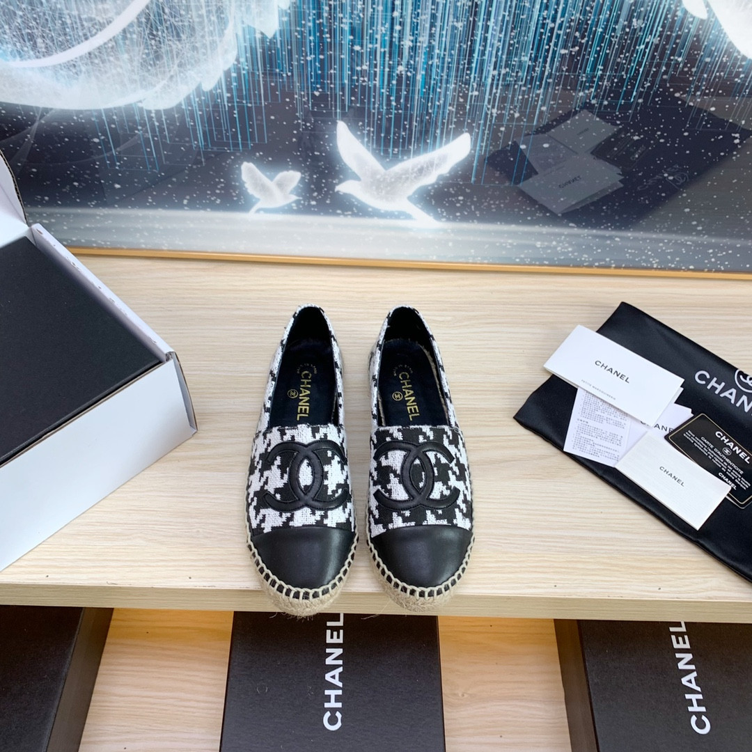 UA CHANEL ESPADRILLES