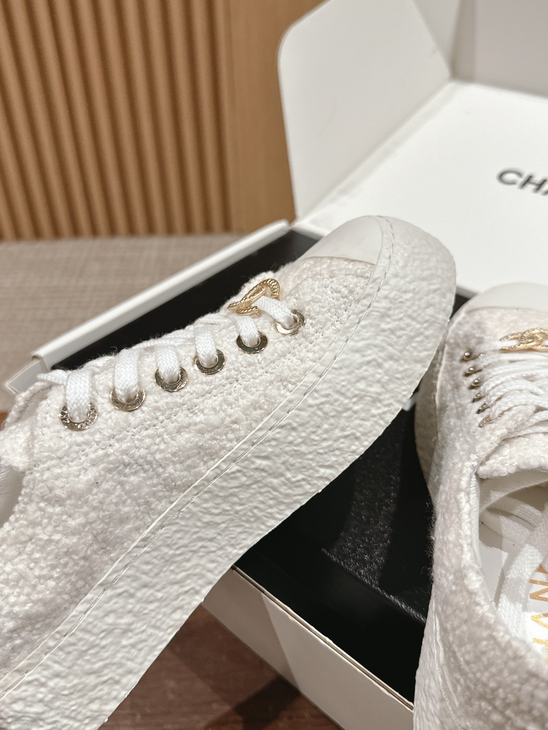 UA CHANEL SNEAKER