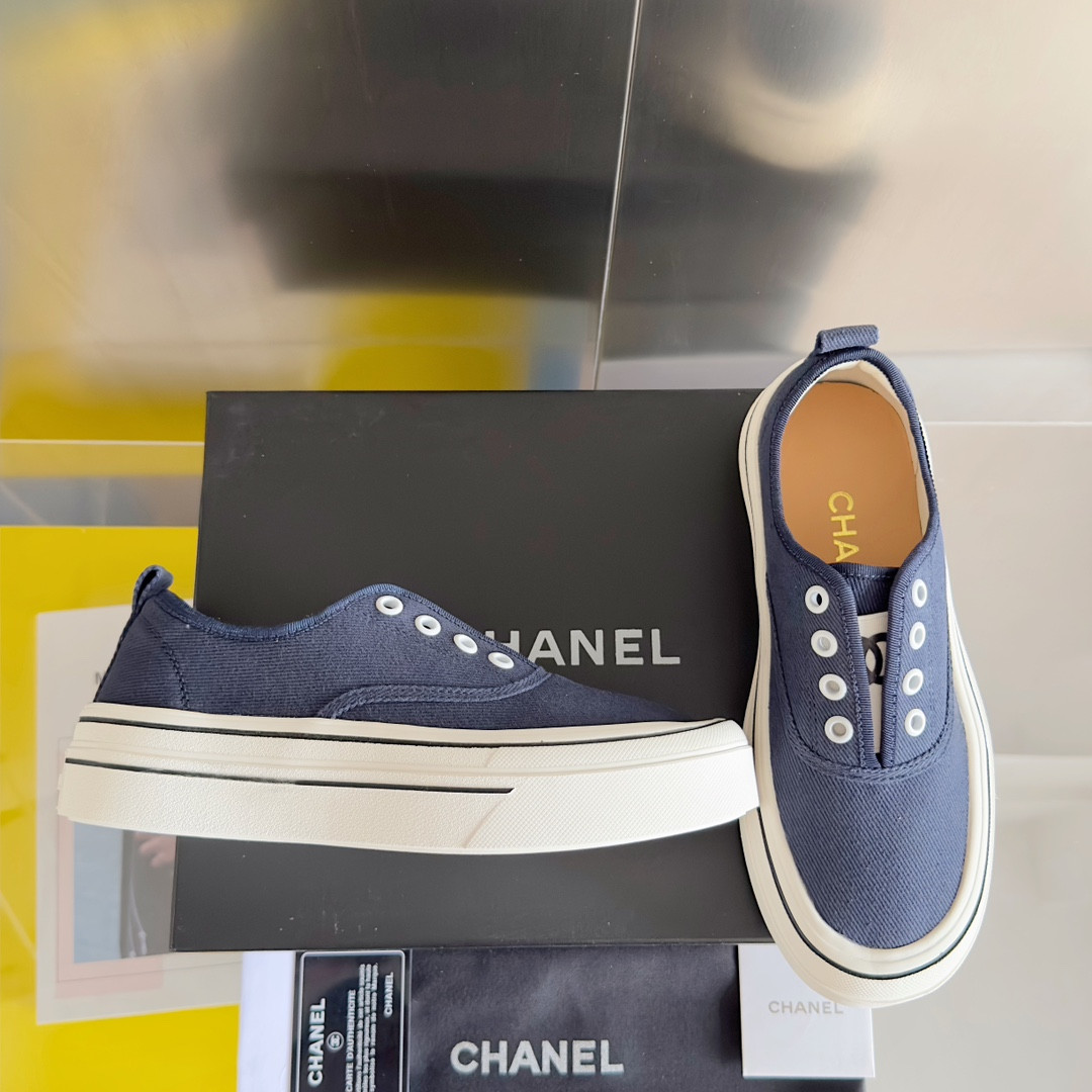 UA CHANEL SNEAKER
