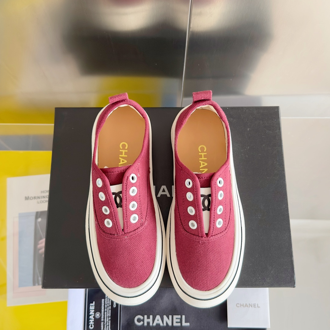 UA CHANEL SNEAKER