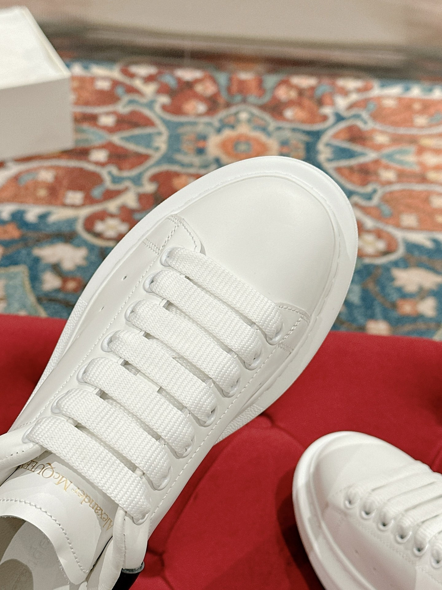 UA Alexander McQueen Oversized  White Black