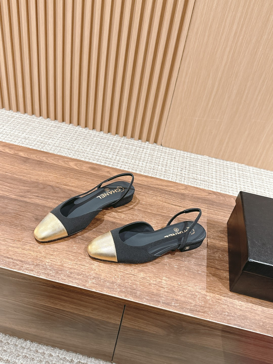 UA CHANEL SLINGBACKS FLAT