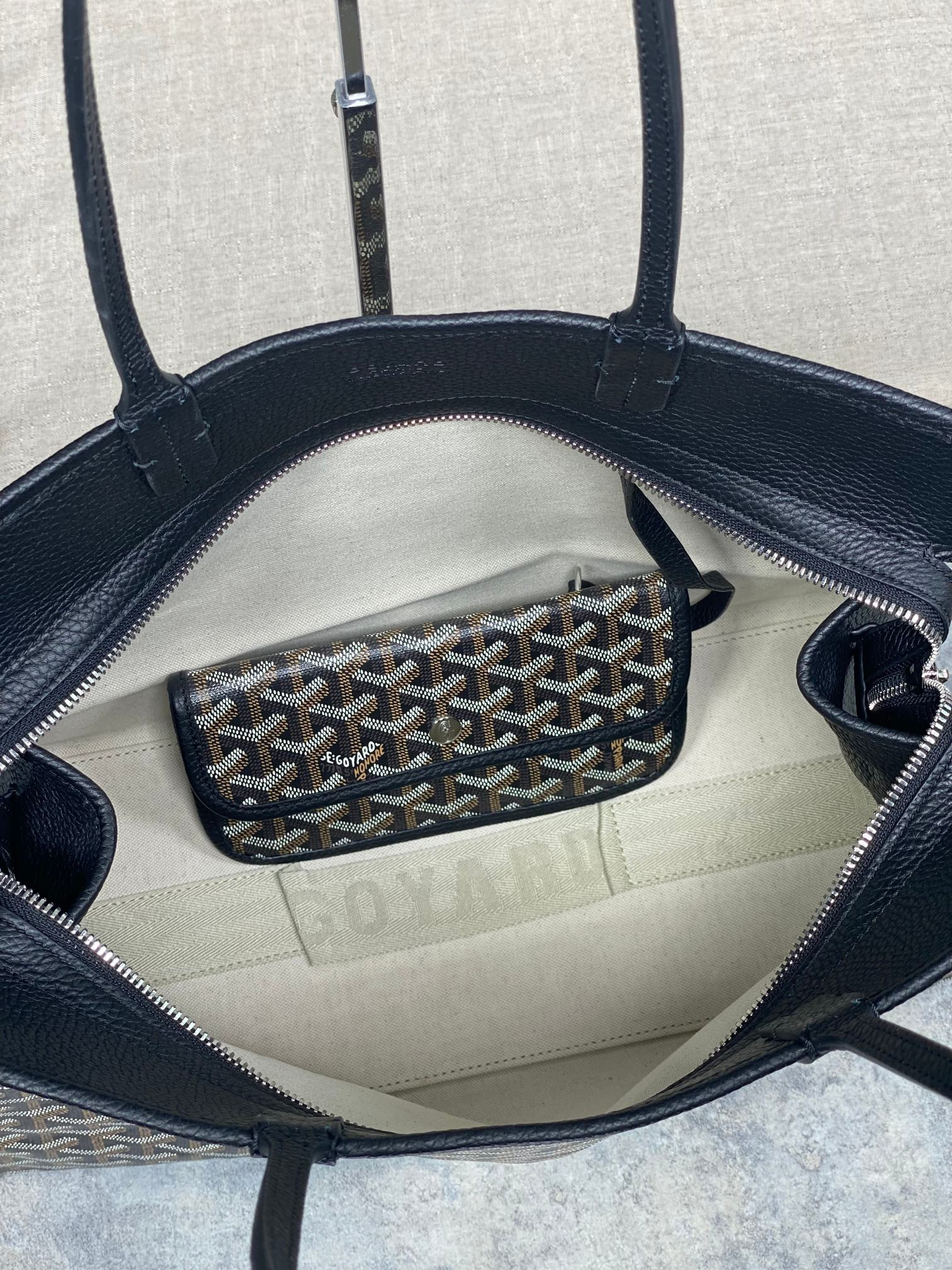 Goyard Chic du Chien 41x30x16.5cm