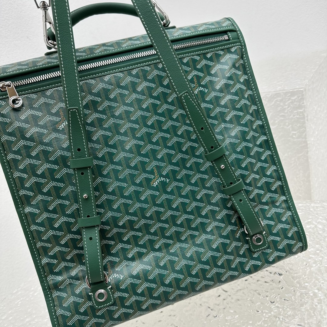 Goyard Saint Léger 37 cm x 15 cm x 34 cm