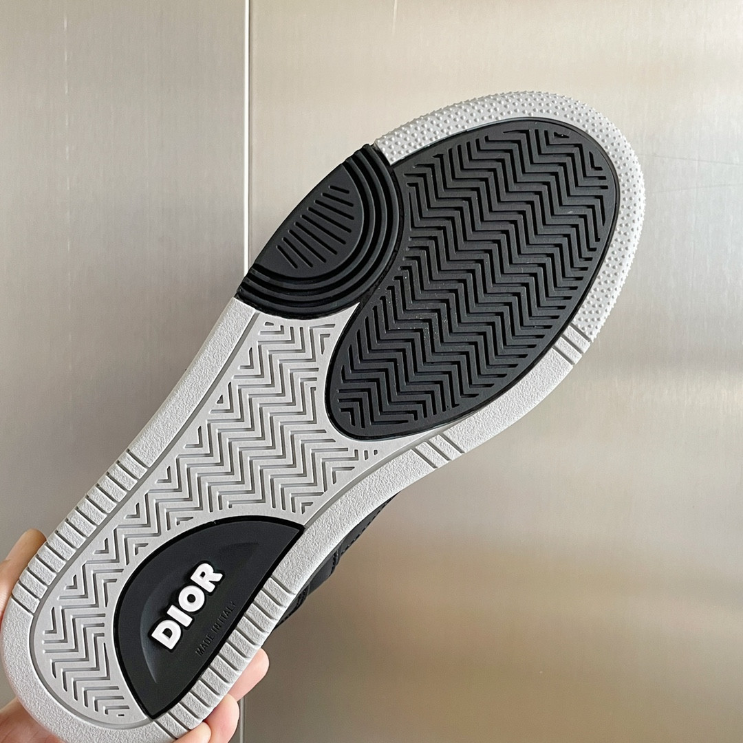 UA Dior B27 Sneaker