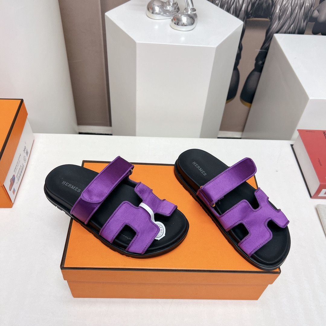 UA Hermès Chypre sandal