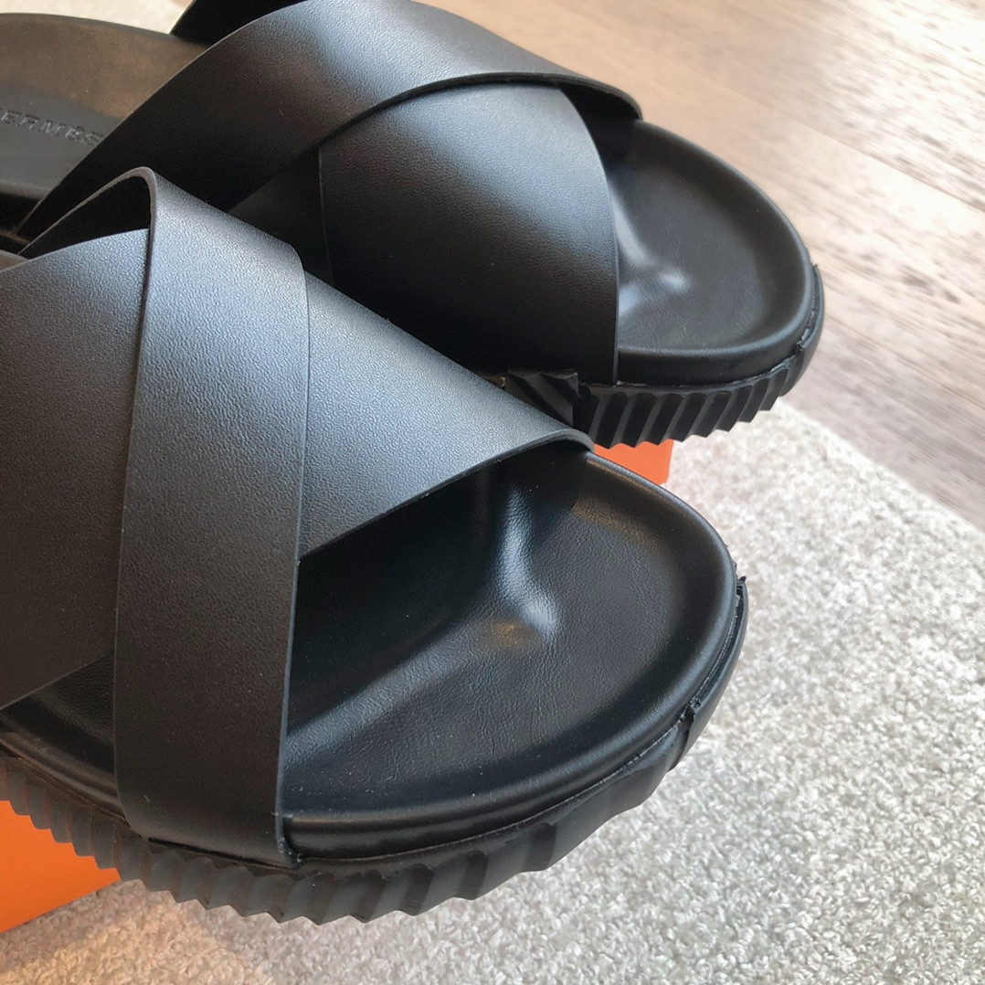 UA Hermès Infra sandal