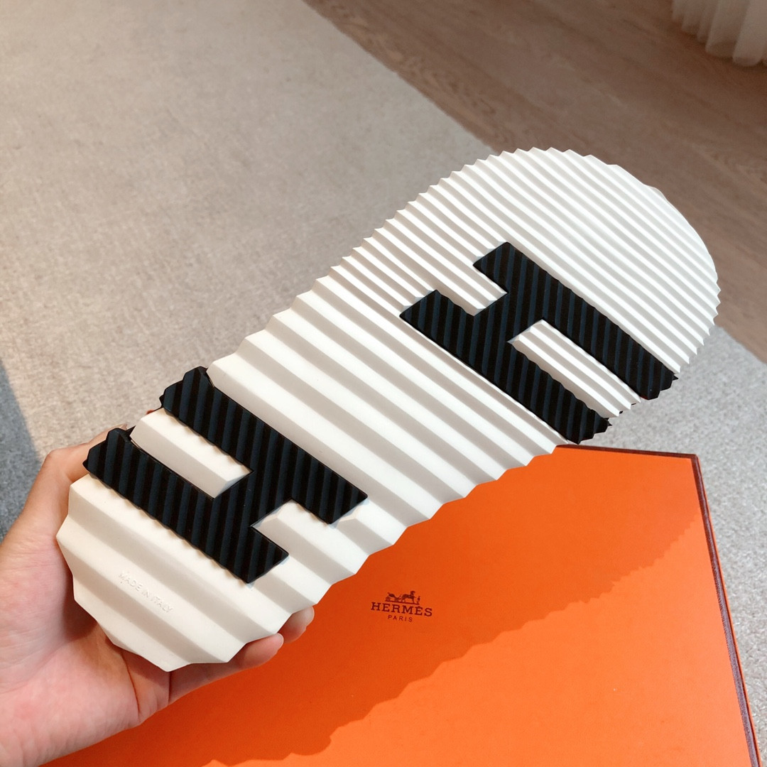 UA Hermès Electric sandal
