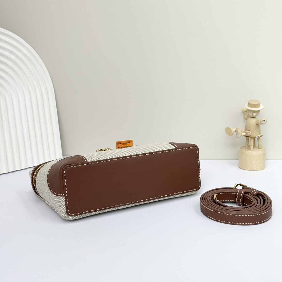 Loro Piana Extra Pocket L19 Cotton, Linen 11 x 19 x 6.5 cm