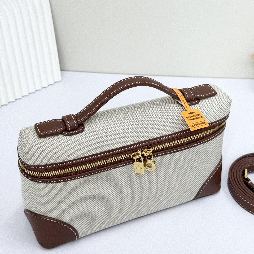 Loro Piana Extra Pocket L19 Cotton, Linen 11 x 19 x 6.5 cm