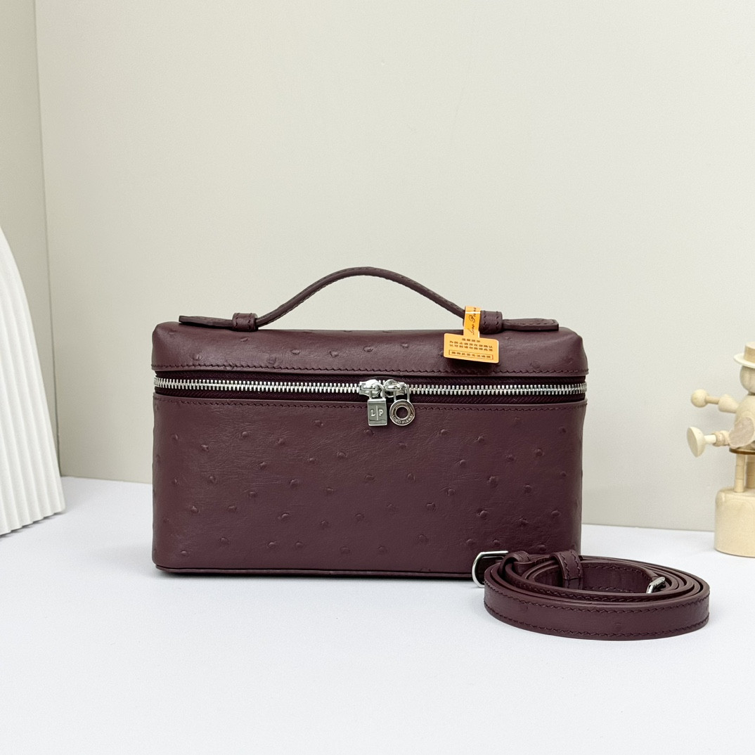 Loro Piana Extra Pocket L19 Ostrich-grained Leather 11 x 19 x 6.5 cm